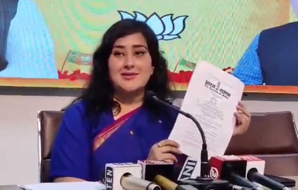 झगड़ालू, निकम्मी और घोटालों में डूबी हुई है केजरीवाल सरकार : बांसुरी स्वराज